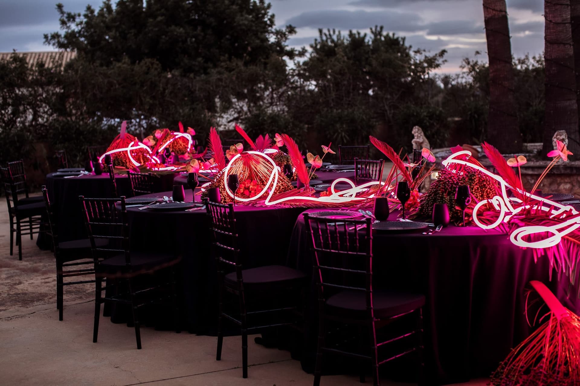 Disco Funk Soul Wedding auf Mallorca – nachhaltige Veggie-Tischdekoration